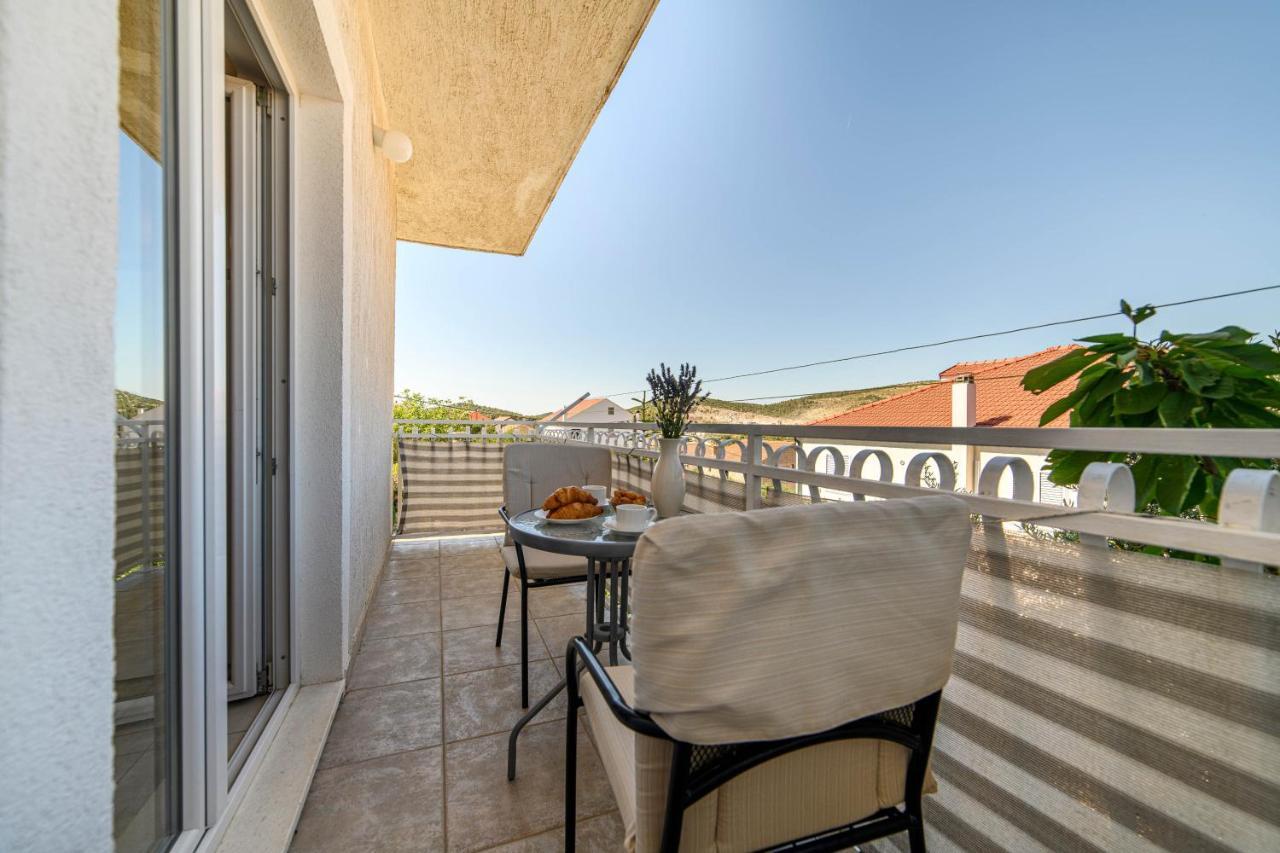 Apartments Kardum Sibenik Bagian luar foto