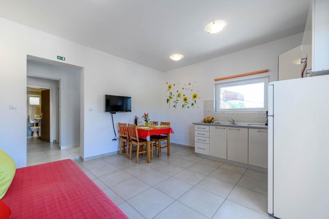 Apartments Kardum Sibenik Bagian luar foto